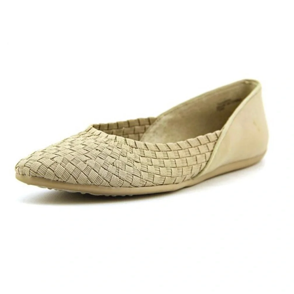 Tahari Kara Women US 7M Nude Flats